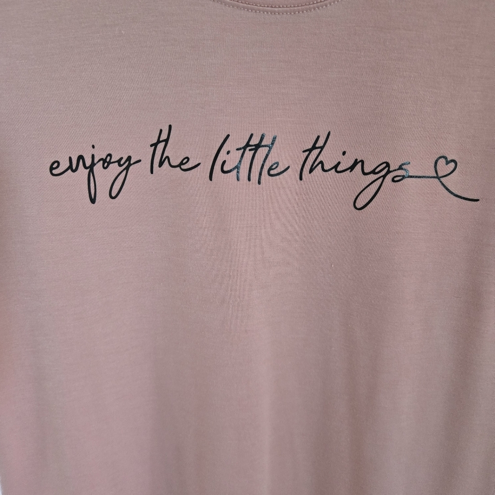 🌟NWOT SHEIN "ENJOY THE LITTLE THINGS" Tee SIZE SMALL - Picture 2 of 3